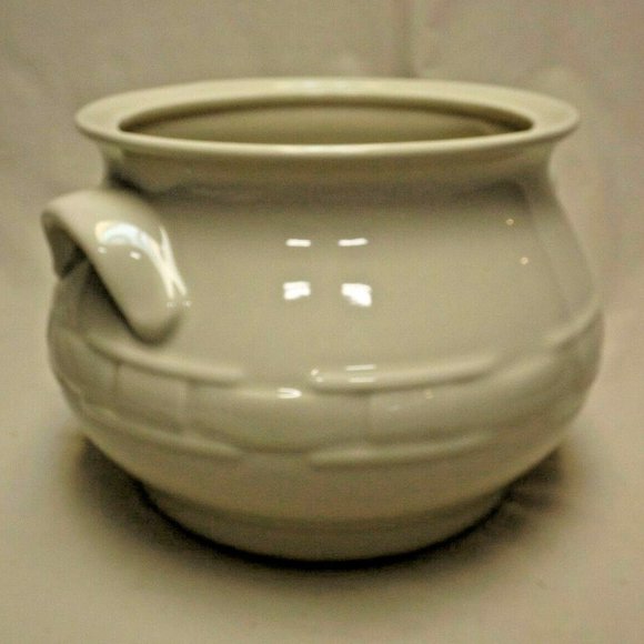 Longaberger Pottery Woven Traditions Heirloom Ivory Hostess Soup Tureen - Picture 10 of 12